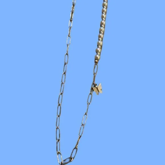 Paperclip chain and pearl Necklace w a Butterfly charm~ 20 in. - Picture 3 of 6